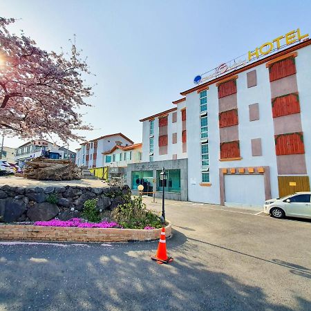 Jeju Ocean Family Hotel Bagian luar foto